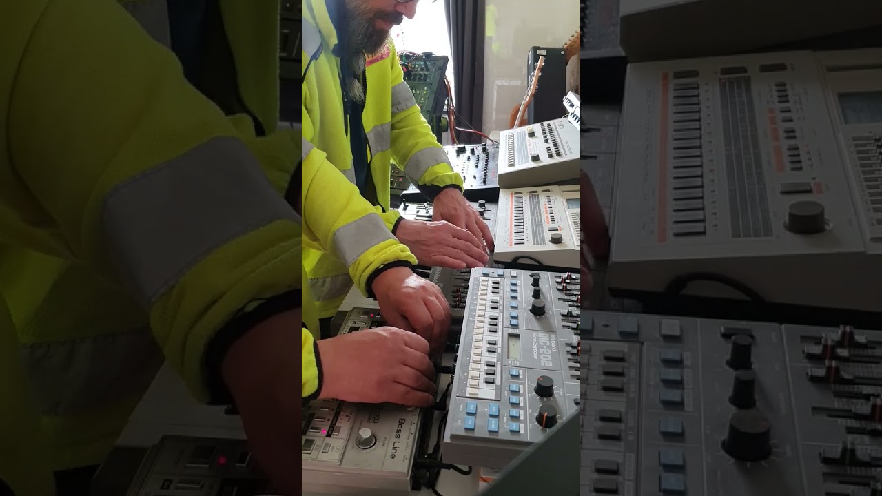 Acid Knights: TB-303 Jam No CCLXXVIII