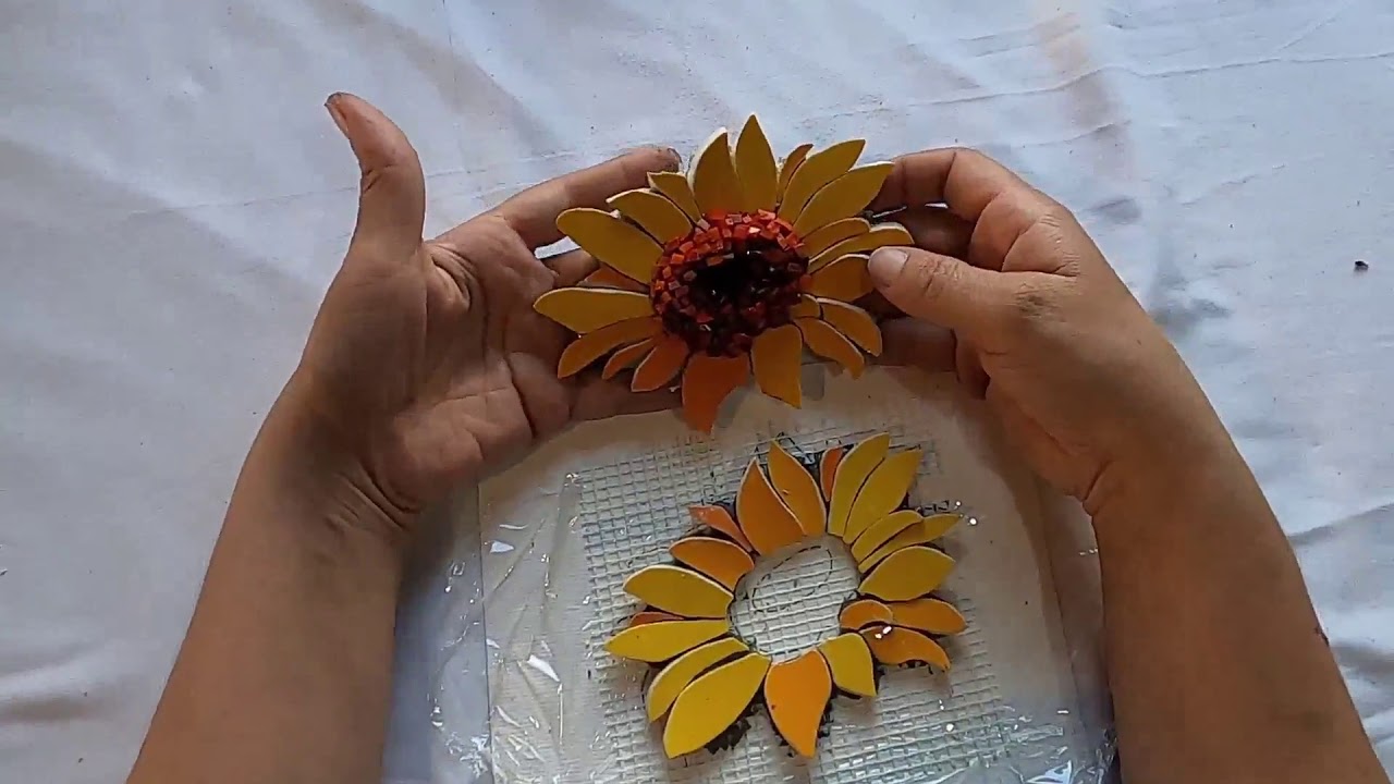 tutorial de como fazer flores no mosaico picassiete!!!