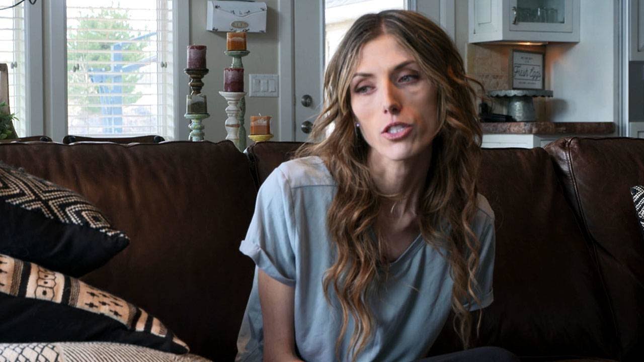 Anorexic Young Woman Says Mom Has Bribed Her With Gifts To Gain Weight