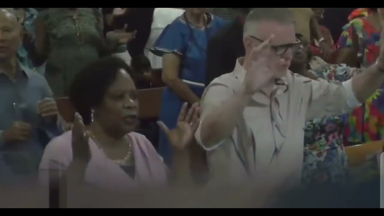 As We Worship You (Spontaneous Worship)