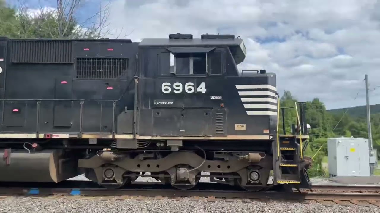 Railfanning the NS D&H freight main and Binghamton 8/19/25