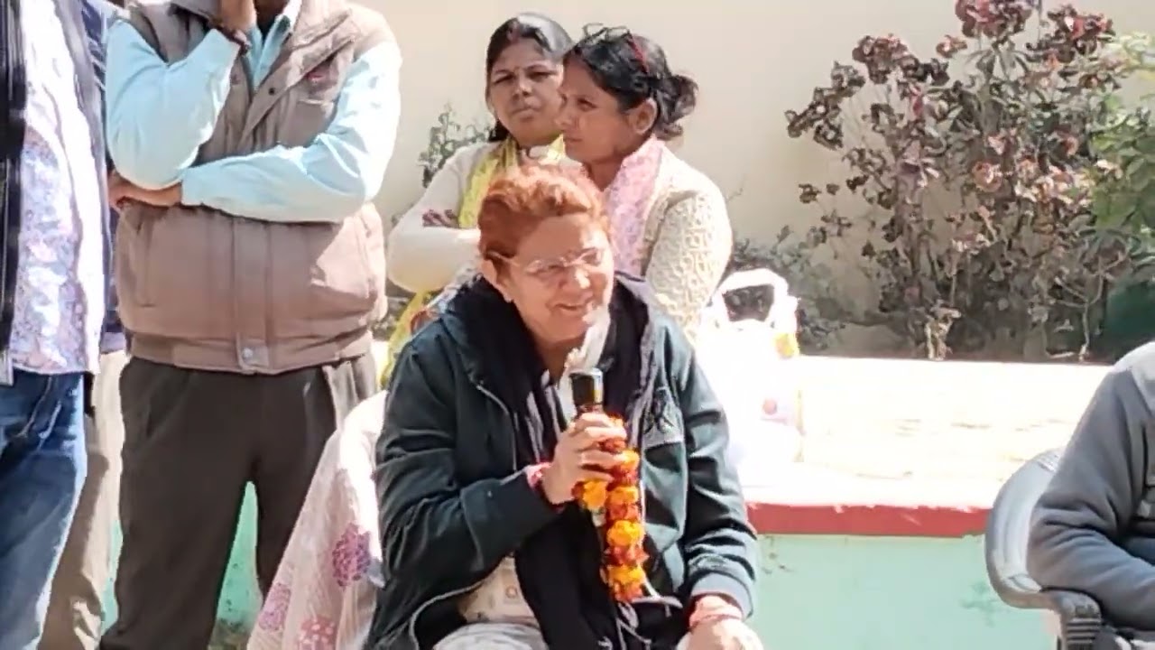Shiva charcha lovely didi kinaram baba ka darshan karne ayi hai