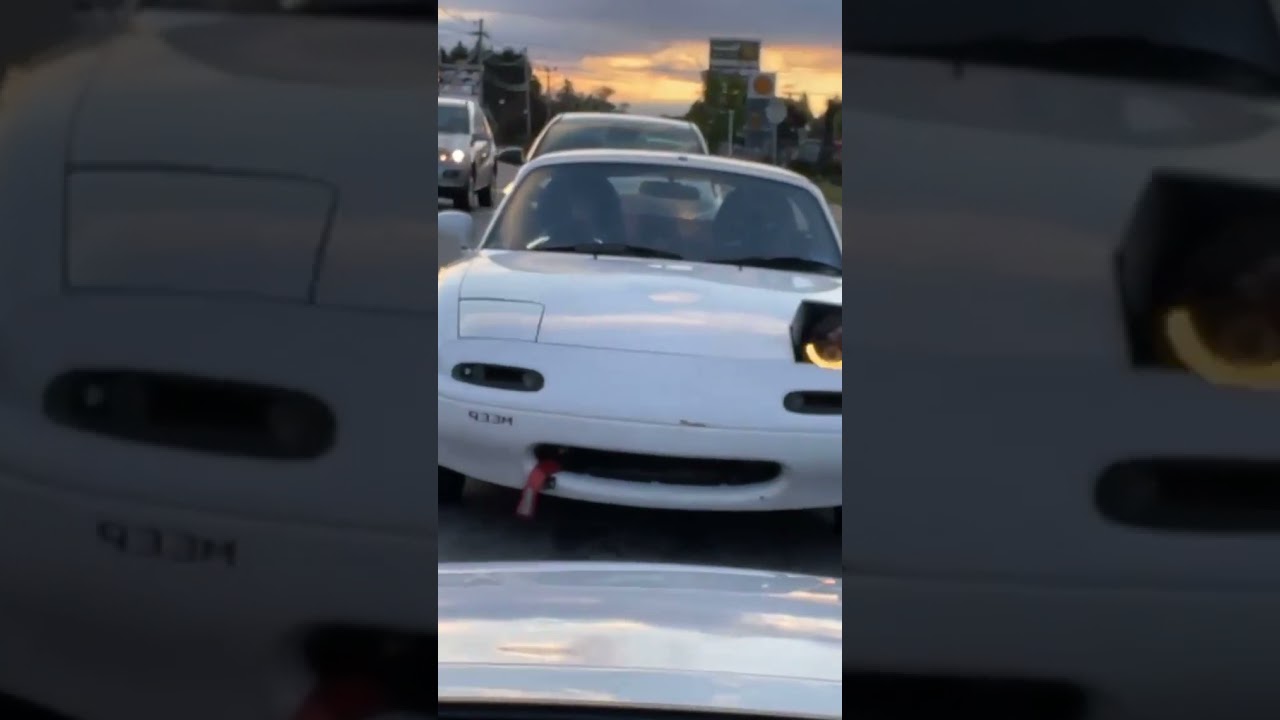 Perfect wink (Name the car)