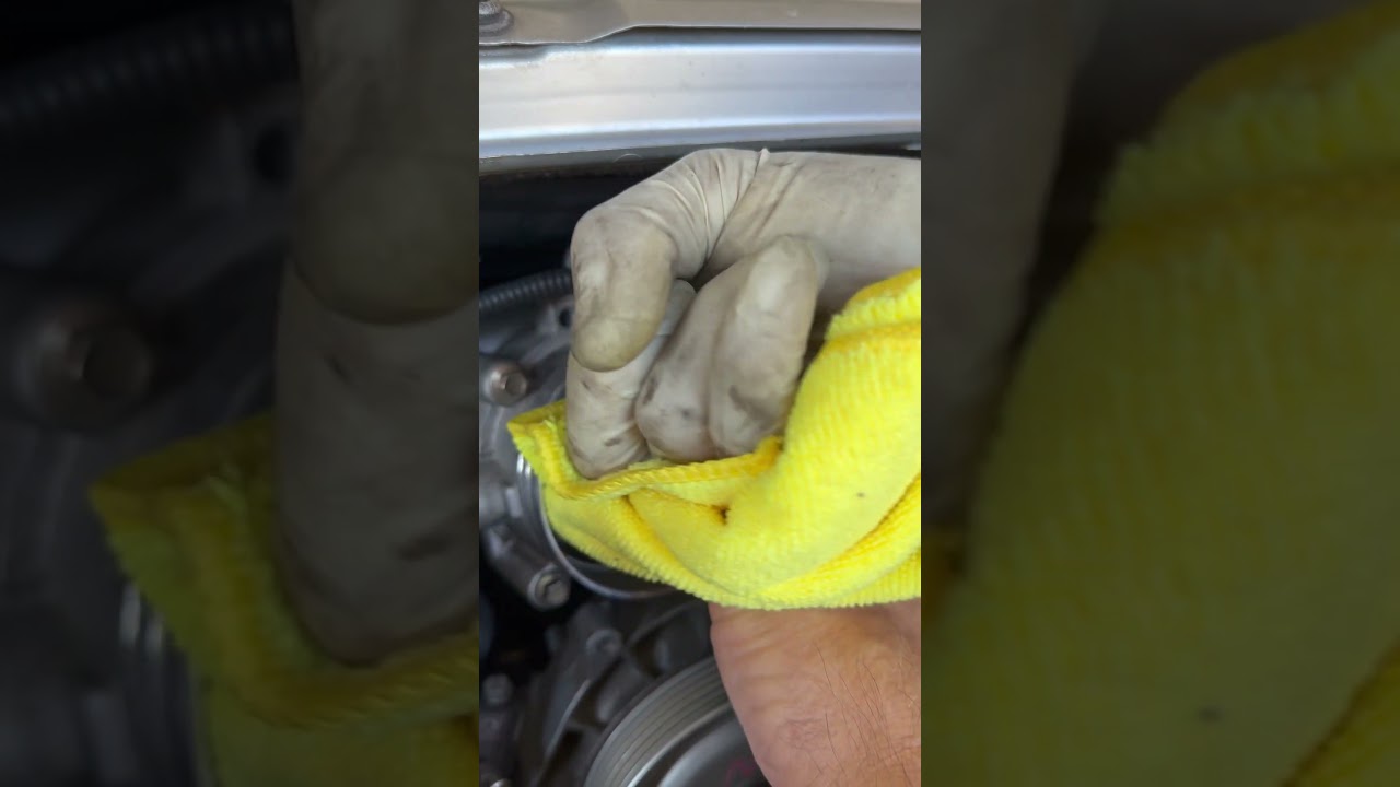 Porsche Throttle Body cleaning!