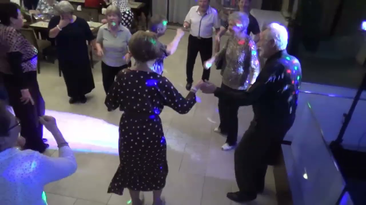 05 Arrabona Pöttyös bál Mulatnak: A lányok, a lányok a... 2026 06 26