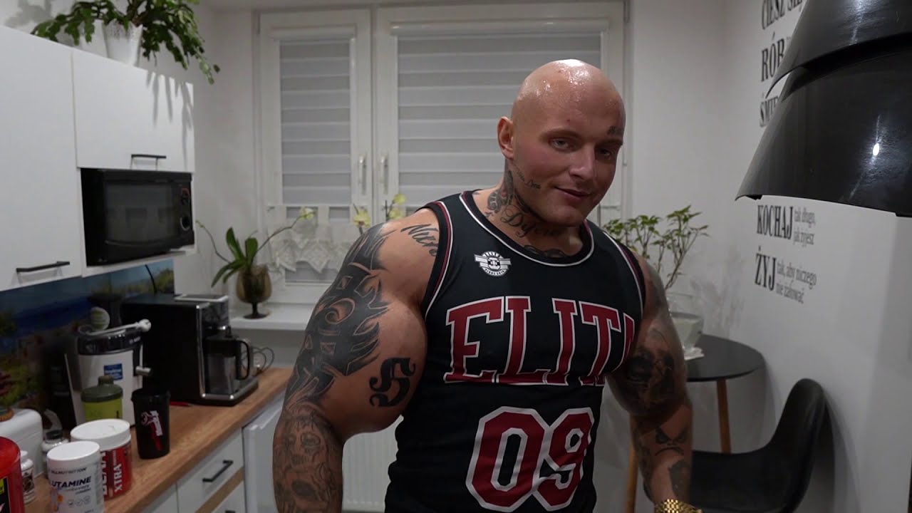 Szymon Komandos, Co Biorę przed treningiem ? Trening MMA! (król syntholu)