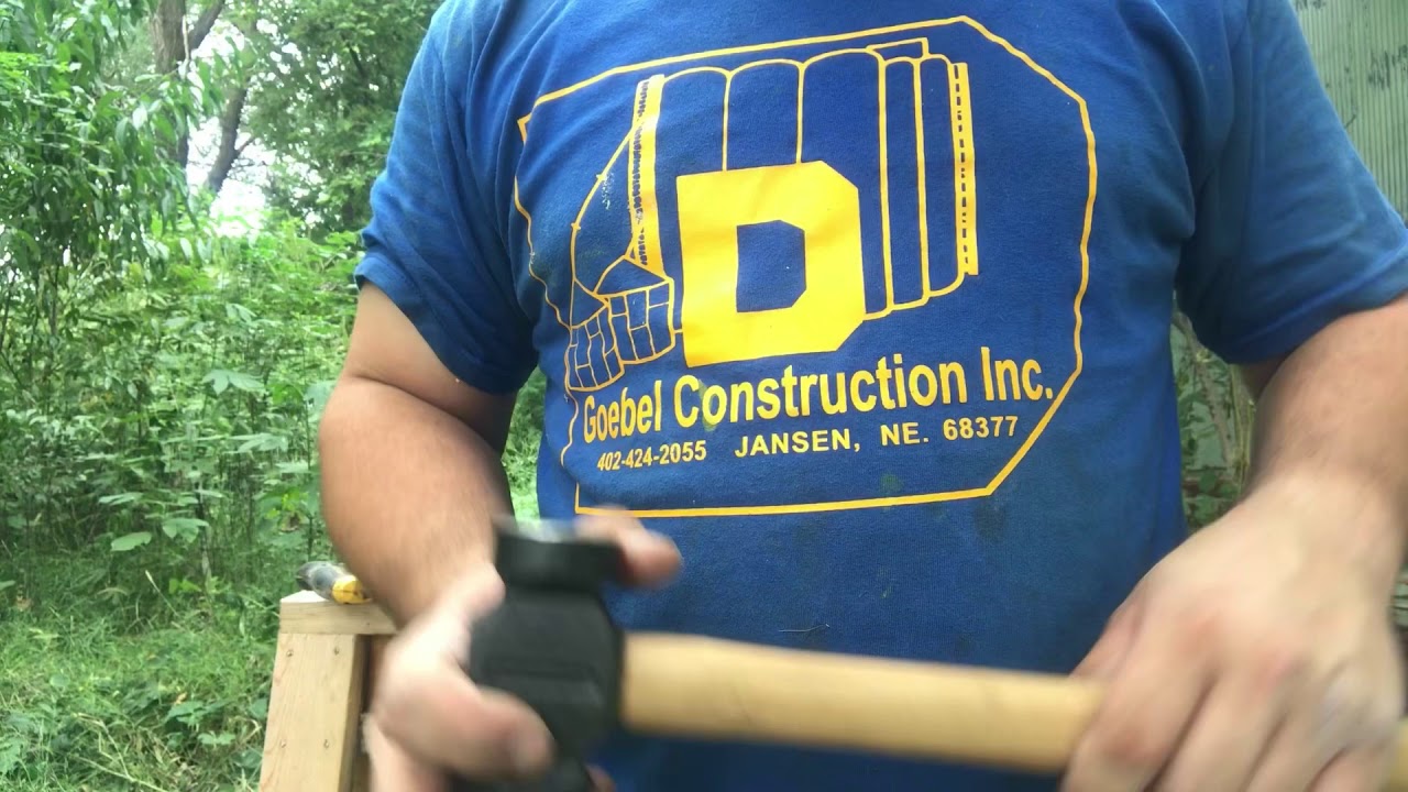 How to Adjust a Hammer Handle to Your Arm