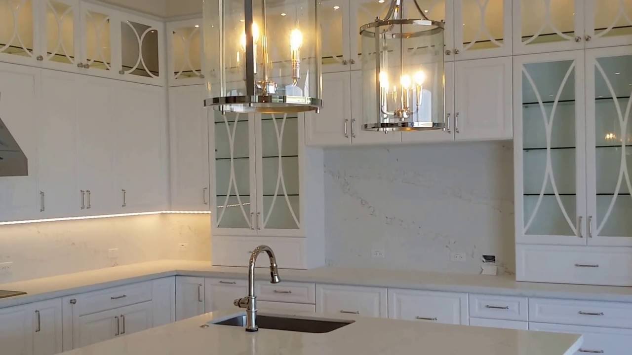 Custom Kitchen Cabinets, Traditional Style