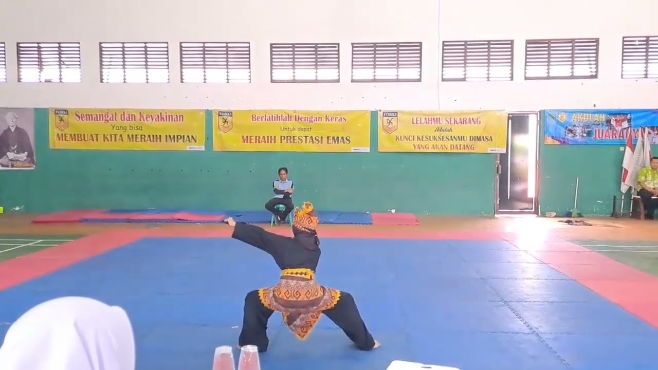 Pencak silat putri kecamatan Prigen 