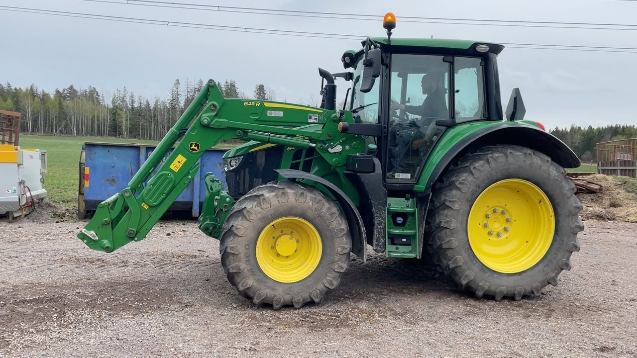 Köp Traktor John Deere 6120M på Klaravik