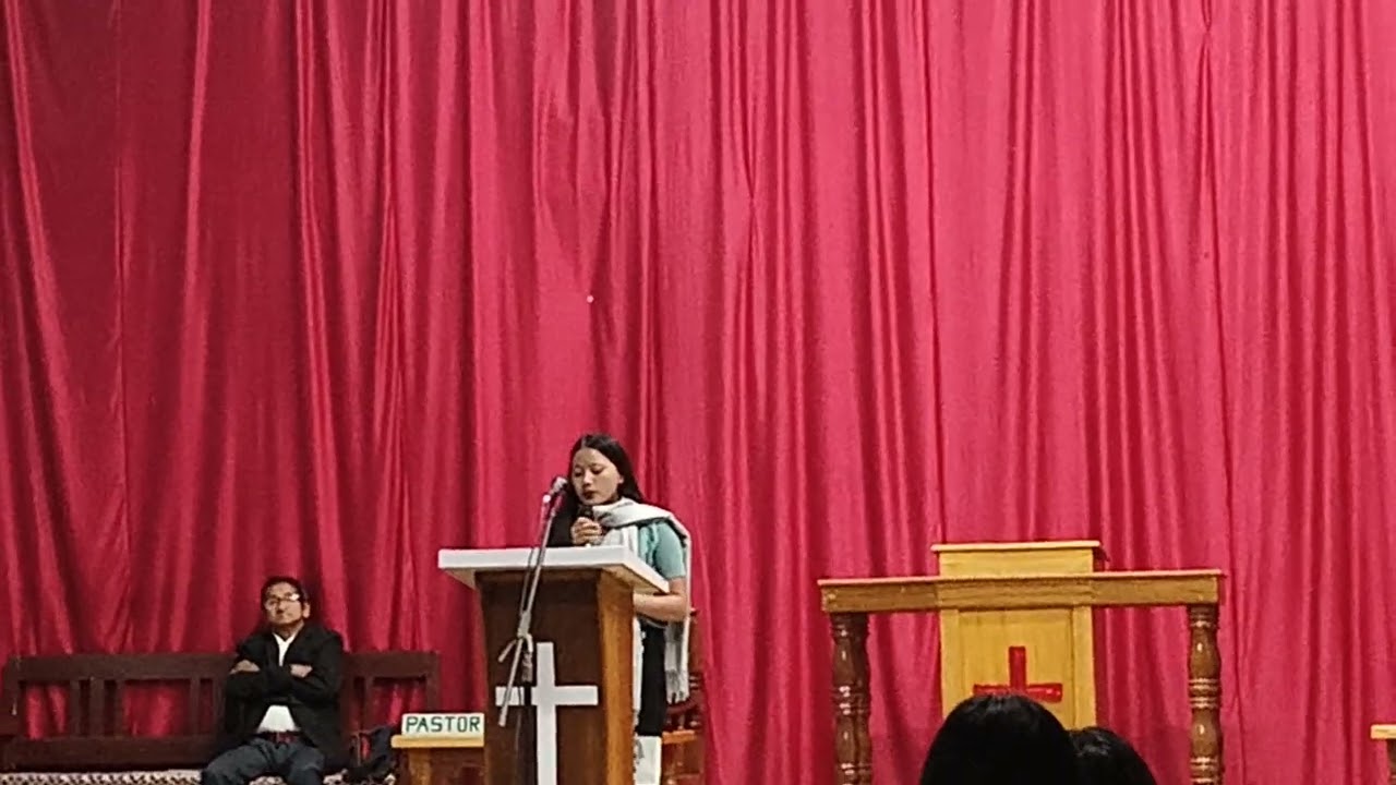 Aleule live performance At Nkiejailua Baptist Church 