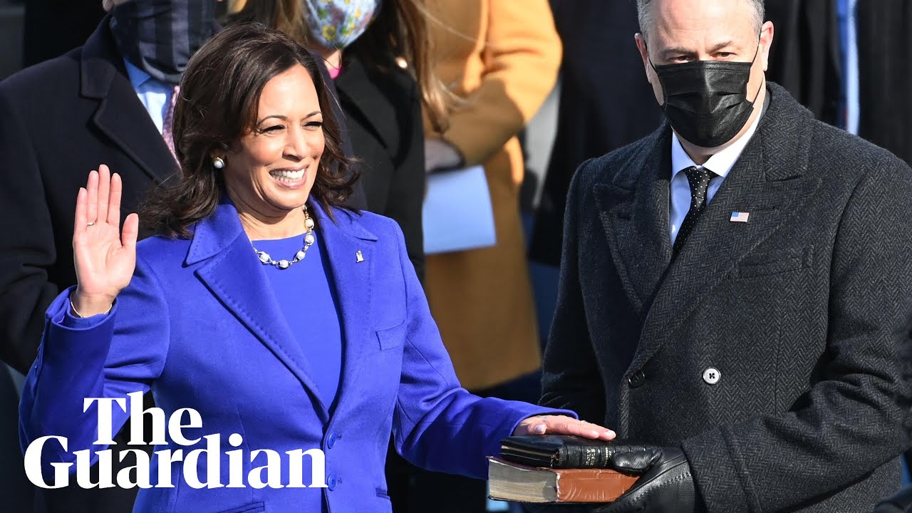 Kamala Harris sworn in as first female US vice-president