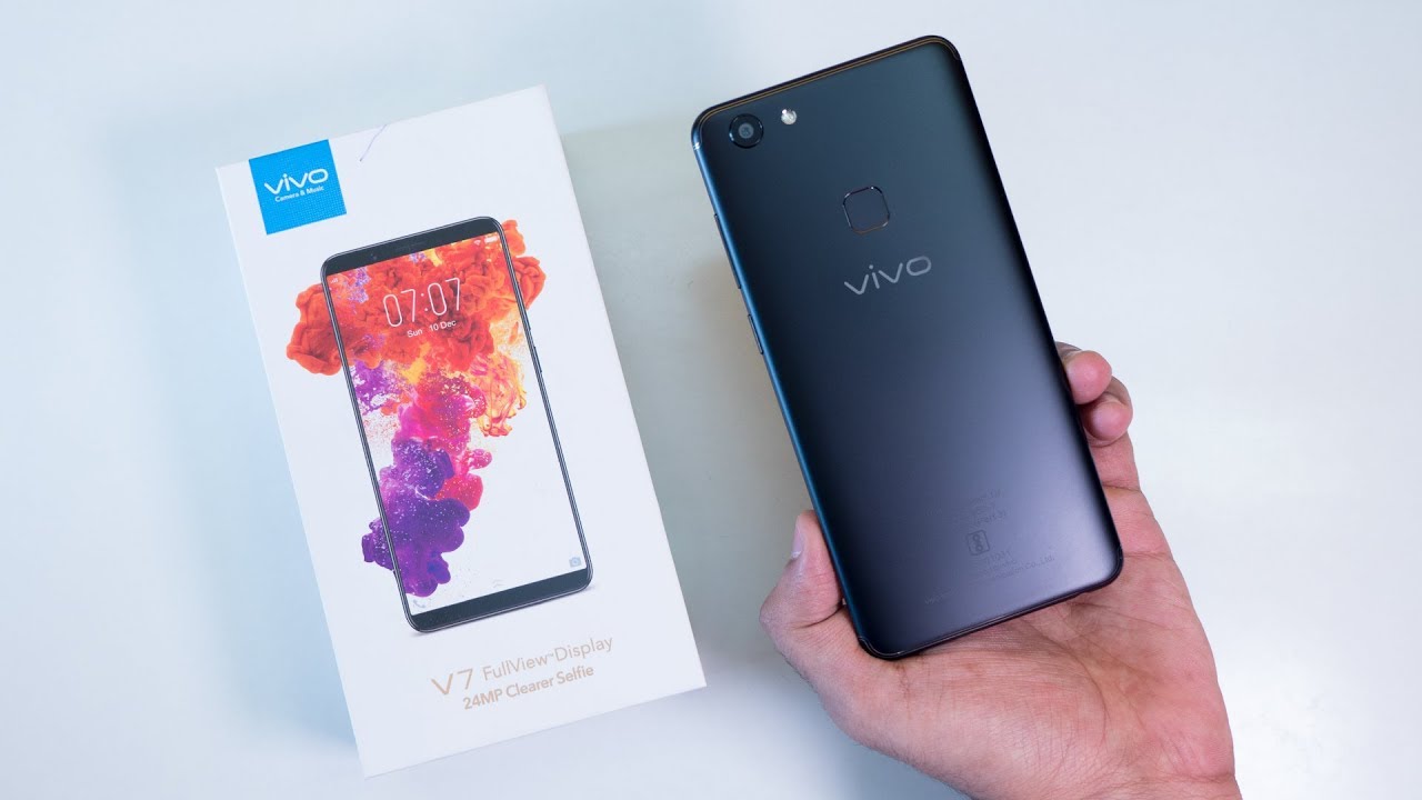 Vivo V7 Unboxing & Initial Impressions! Snapdragon 450 & 720p Display!