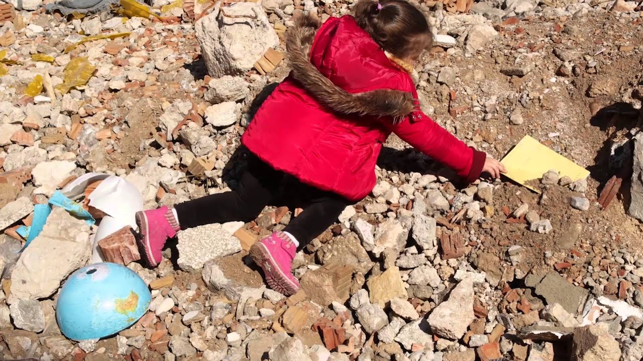 Life as a classroom in Syria | World Vision UK