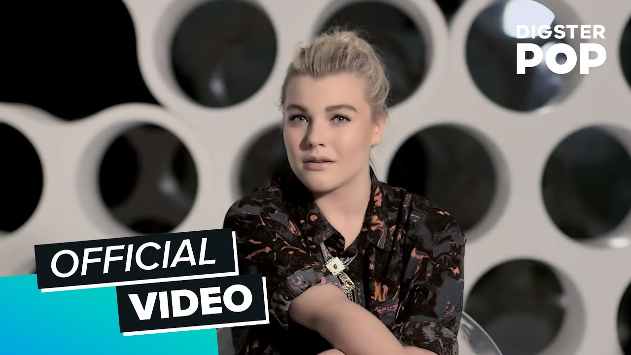 Charley Ann Schmutzler - Blue Heart