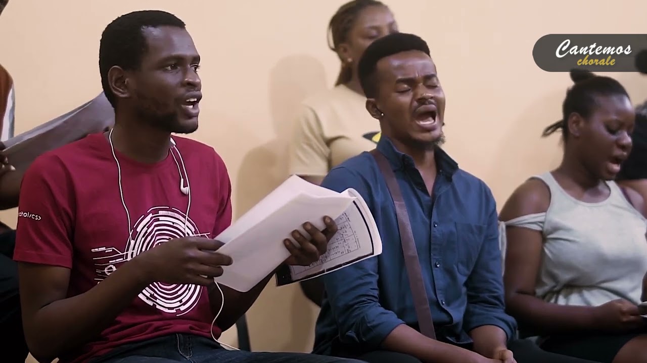 Ekemezie: Obibia Muo Nso - Cantemos