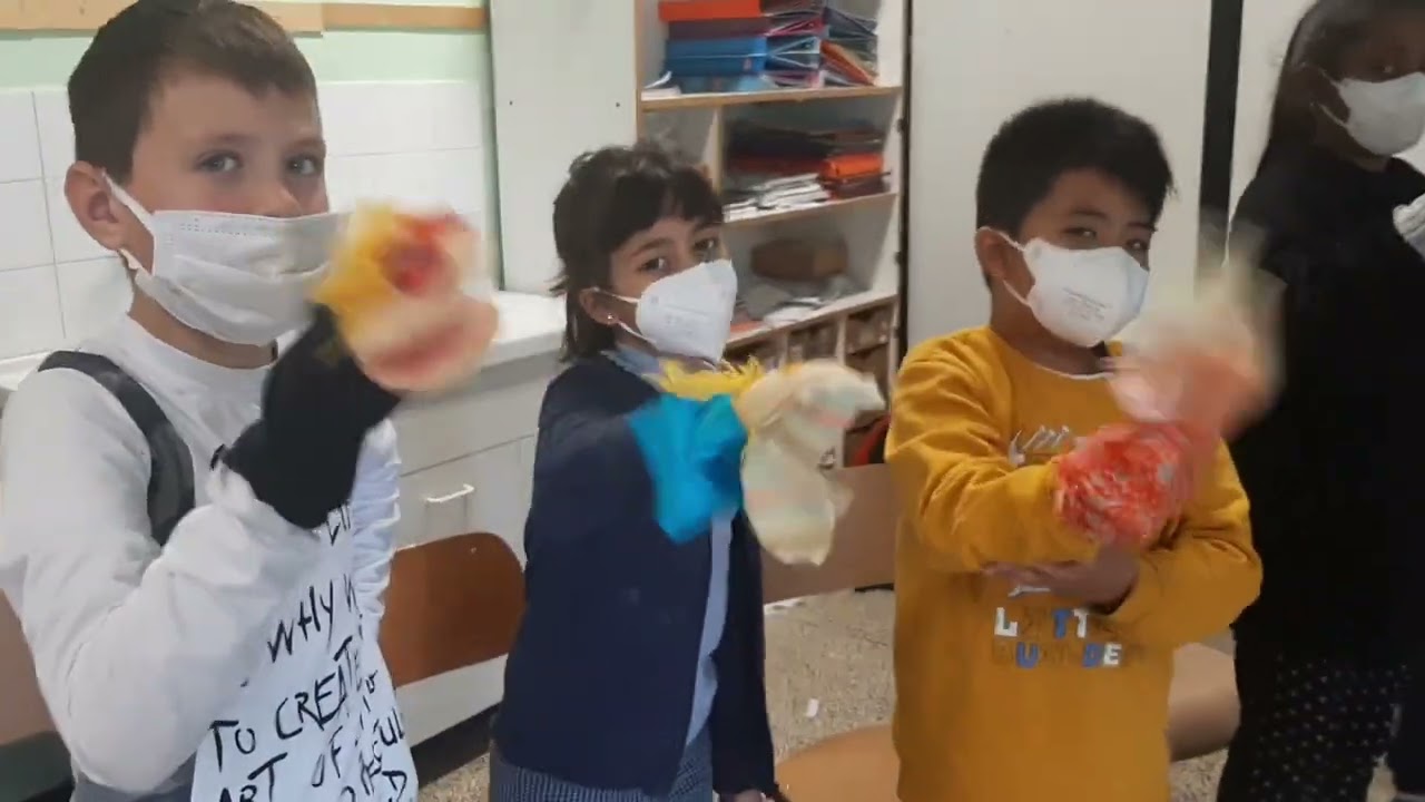 Laboratori Mus-e di teatro e musica-IIIB-Gualandi-Bologna-con Martina Pizziconi e Barbara Valentino