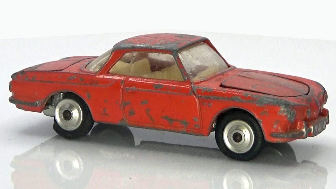 Volkswagen Karmann Ghia Corgi Toys. Реставрация литой модели Code 3.