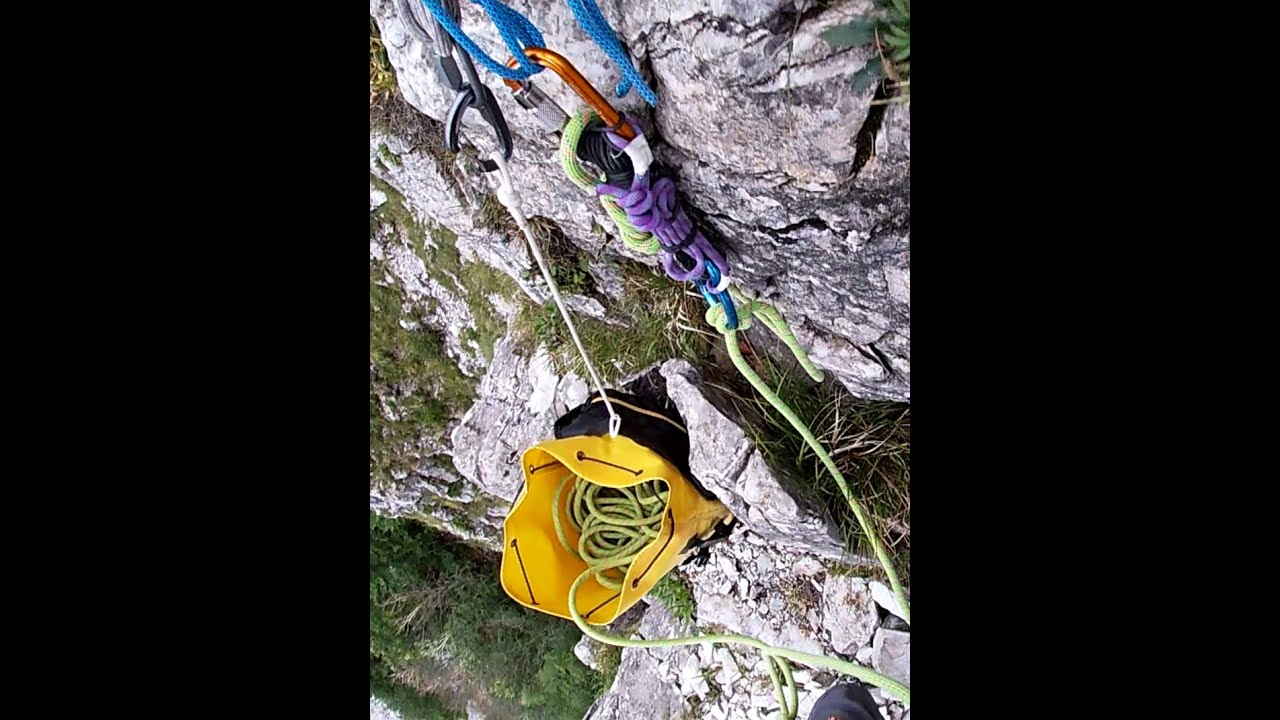 via ALL' OCCHIO BALOCCO - Corchia - solitaria (lead rope solo)