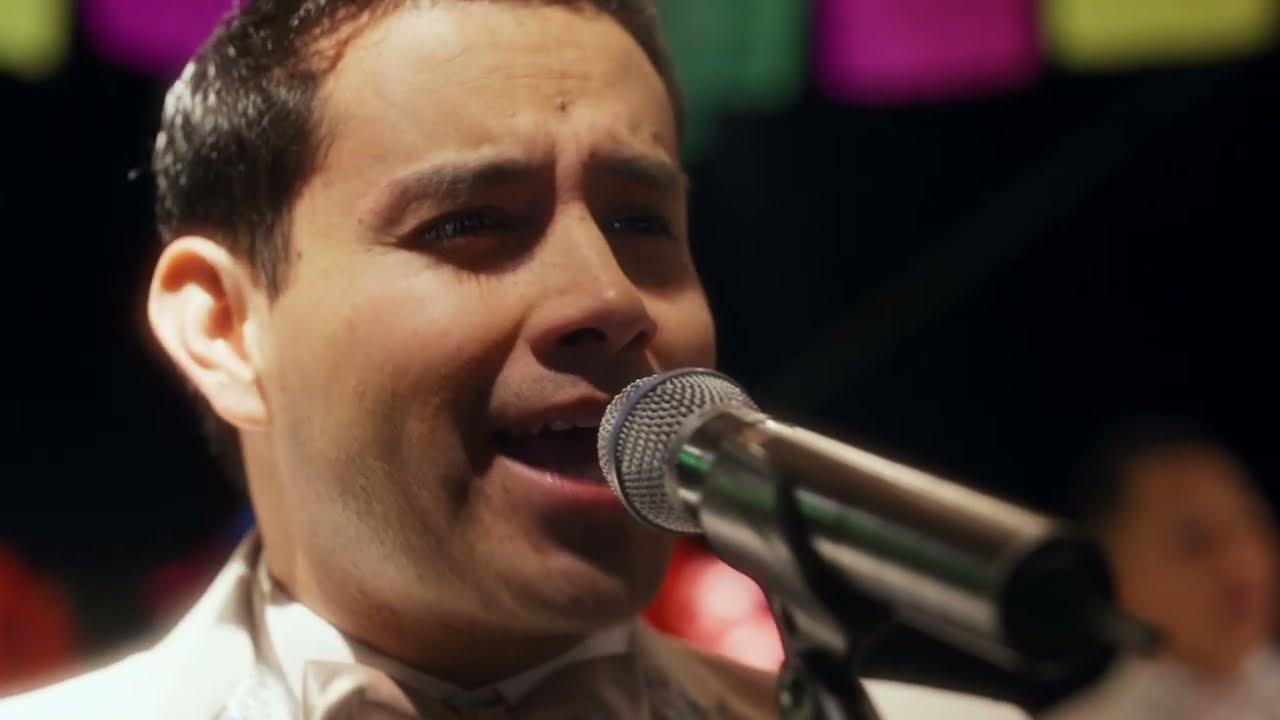 &ldquo;Amanecer: Banda Sonora Oficial de la Novela &ndash; La Sonora Santanera &ndash; Video Oficial&rdquo;