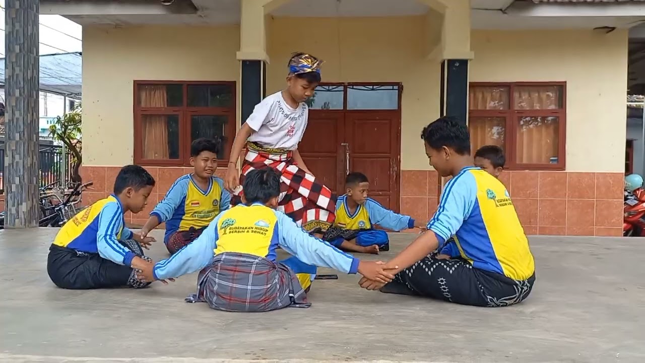 PRAKTIK TARI KREASI KELAS VI 7 Februari 2026