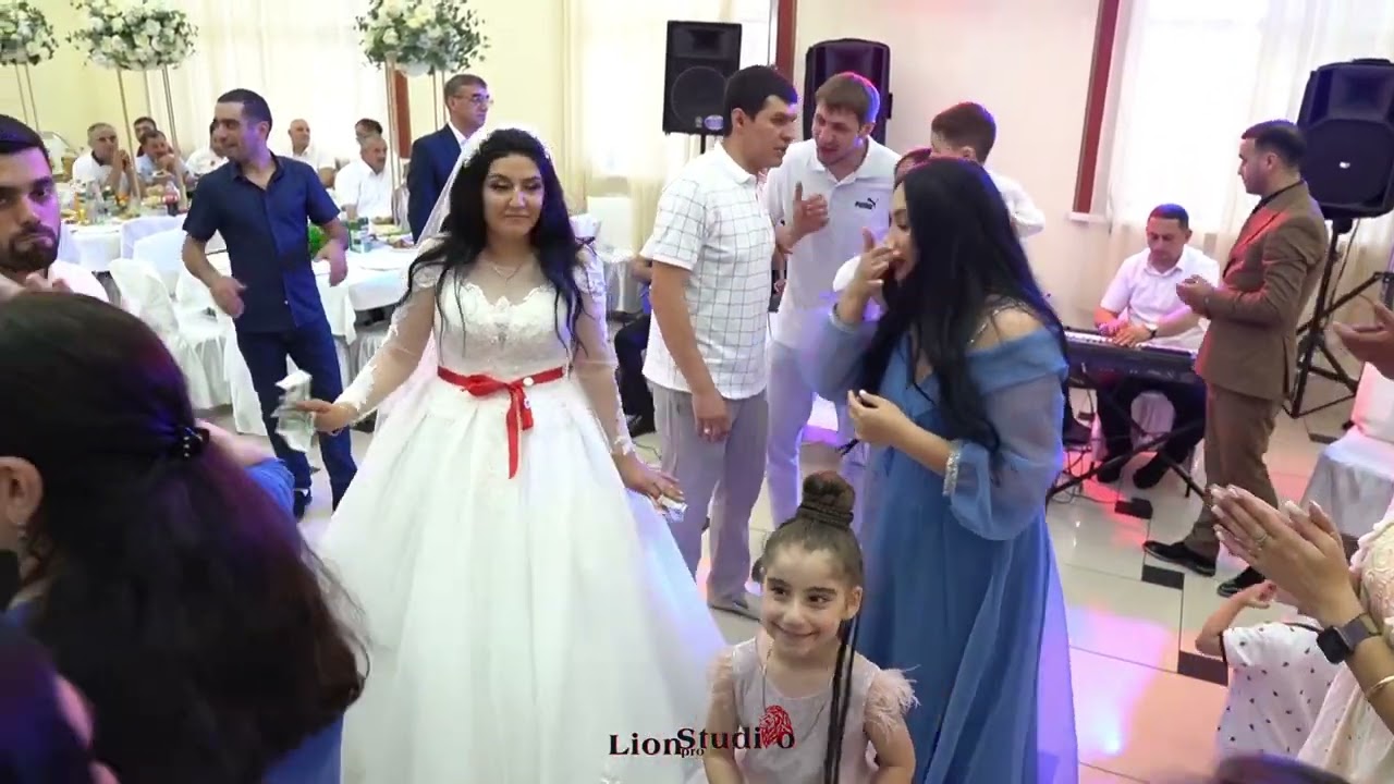 Möhtəşəm Azərbaycan toyu, Orenburq. Şənlik İsrafilov.