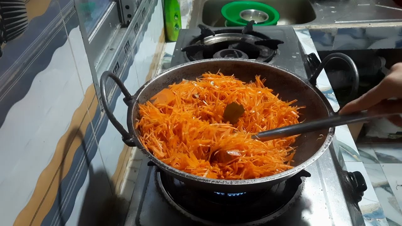 গাজরের হালুয়া রেসিপি পাট 1।