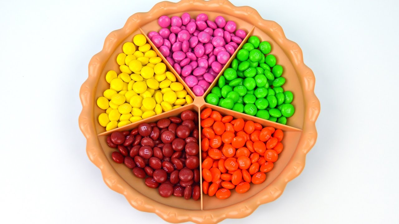 Learn Colors with Sorting M&M's Candy Pie - Learning Video for Kids