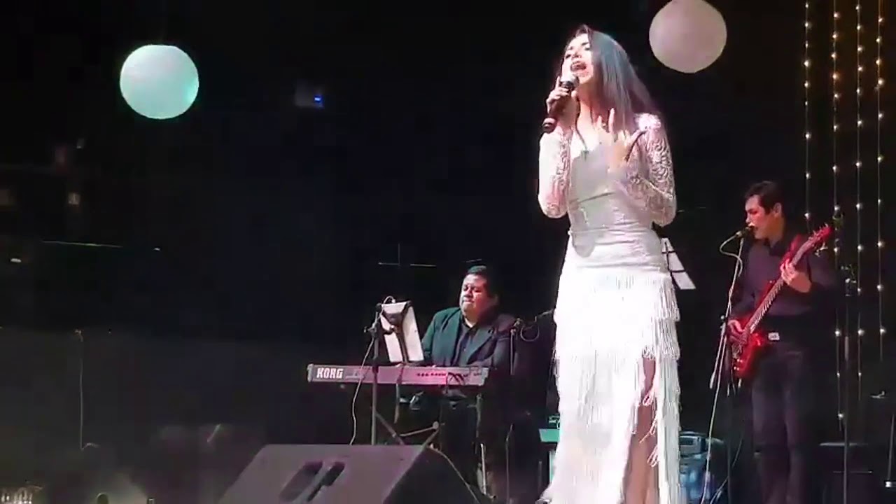 LITA PEZO  -  Hazme tuya una vez más - C. C. BIANCA