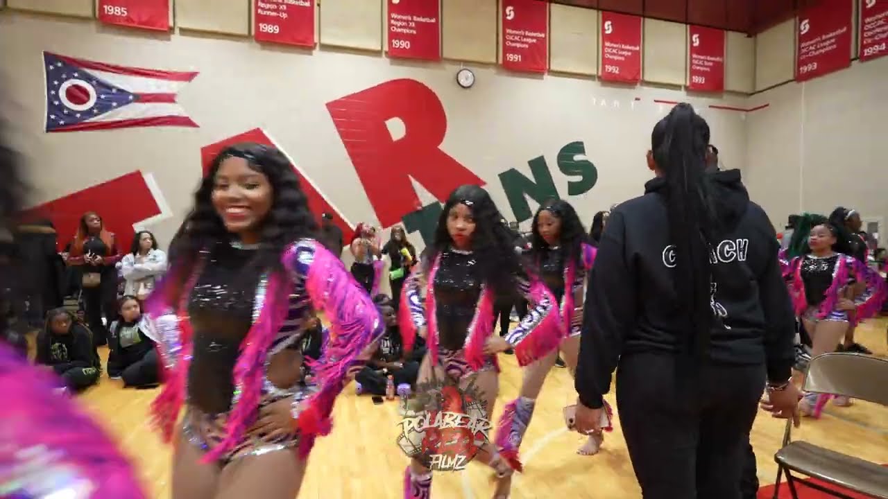 STAR STRUCK SUPERSTARS | NOVICE FIELDSHOW | 3DOC | Rumble in the Jungle | Dance Competition