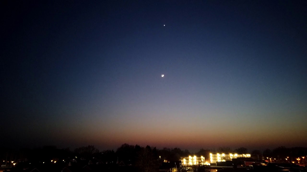Time-Lapse, samenstand van de Maan en Venus. 27 maart 2020