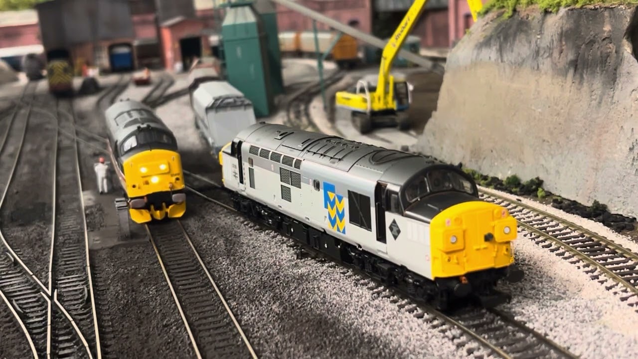 Bachmann class 47 47711 Greyfriars Bobby DCC sound model railway