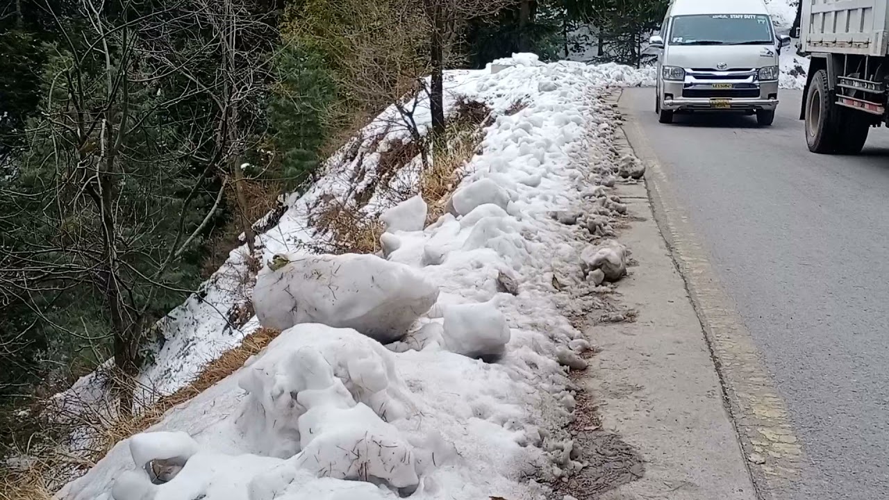snow fall Snowy Road To Nathia Gali | Murree Snowfall 2021 | Drone in Snow Fall 4K