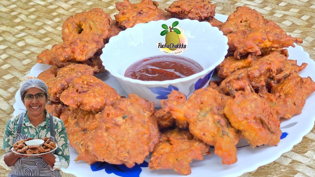Kerala style North Indian dish pakoda / കേരള സ്റ്റൈലിൽ വാഴക്കൂമ്പും ചേമ്പും തണ്ടും കൊണ്ടുള്ള പകോട 😋👌