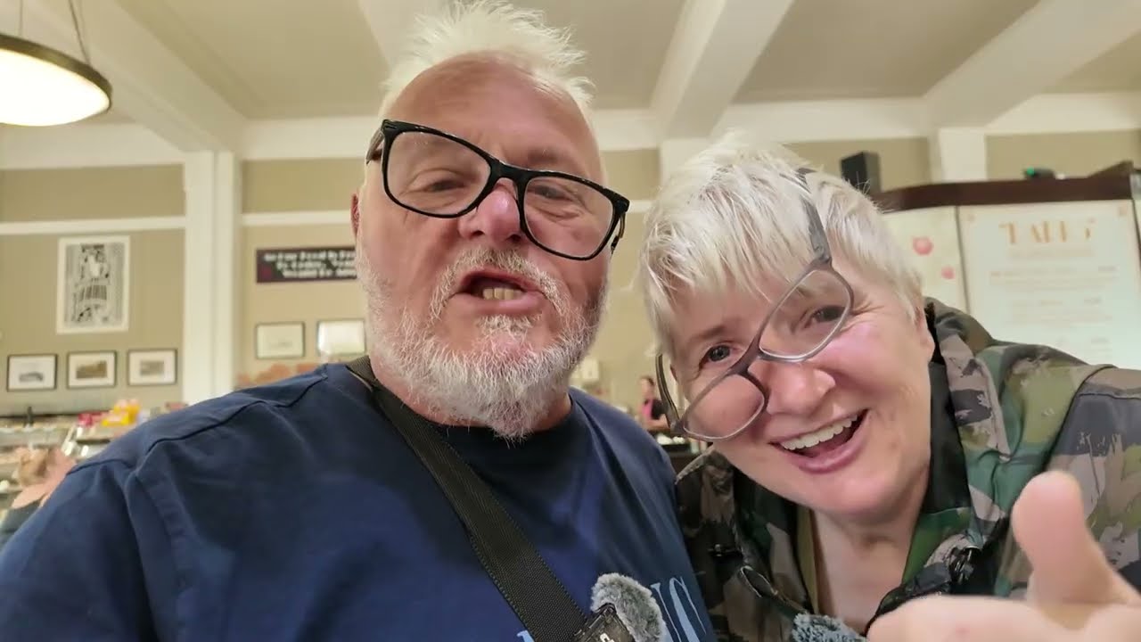 Park's Art Deco Café Breakfast Review, with Spicehead Media's Autistic Bobbie & Fat Steve #blackpool