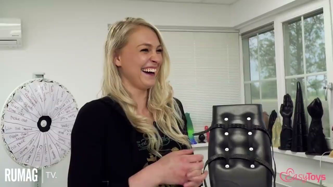 LANGS BIJ ANAAL PERFORMER ELISE SISWET  EASYTOYS  SEKS ALS TABOE   RUMAGTV