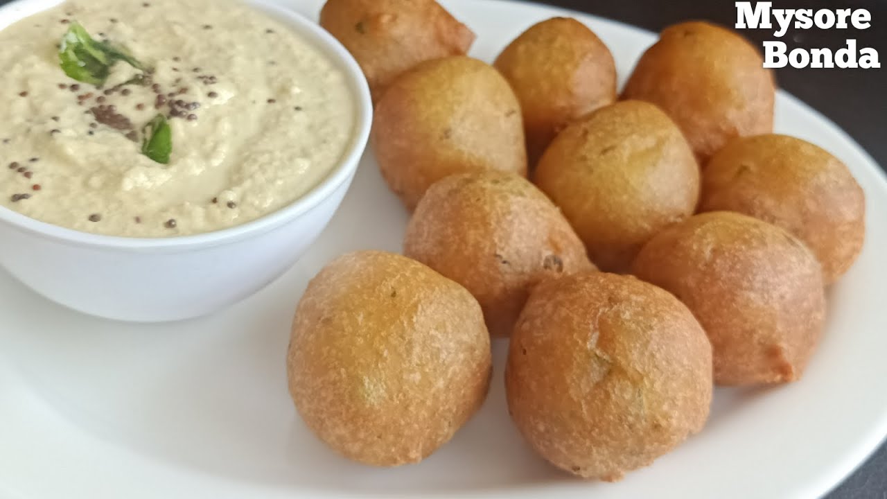मैसूर बोंडा |Street Style Mysore Bhajji Recipe at Home With Special Chutney | Mysore Bonda Recipe |