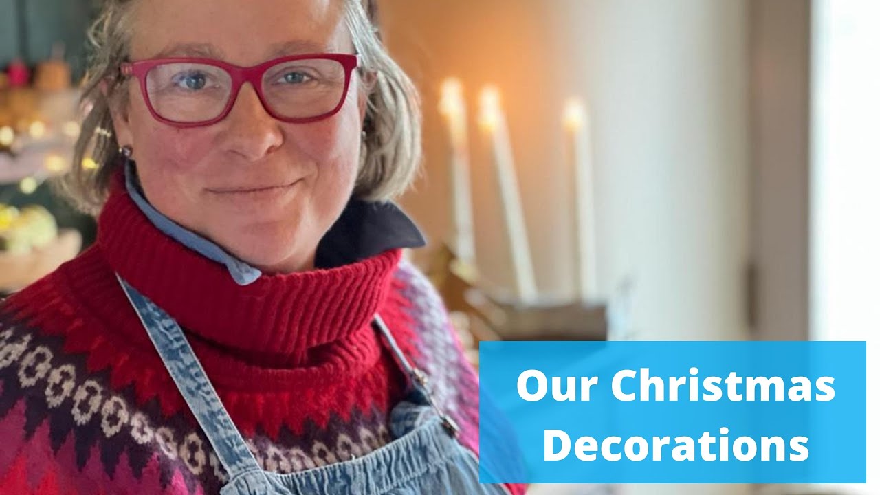 How we decorate our house for Christmas