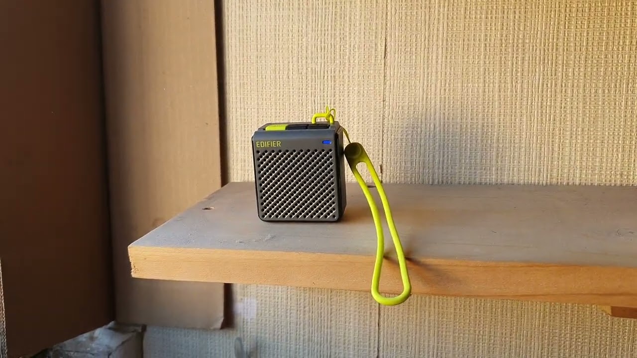 edifier mp85 vs xiaomi mi compact speaker 2