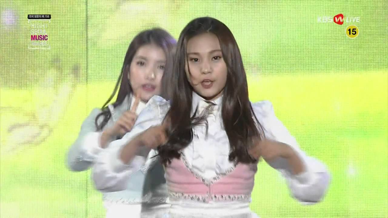 GFRIEND - 오늘부터 우리는 (Me Gustas Tu) (SEOUL MUSIC AWARDS Special Stage)