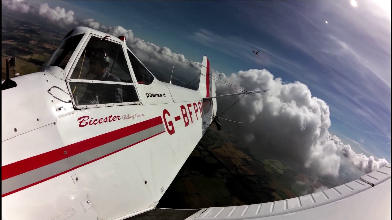 Glider Aerotow with Pawnee at Bicester