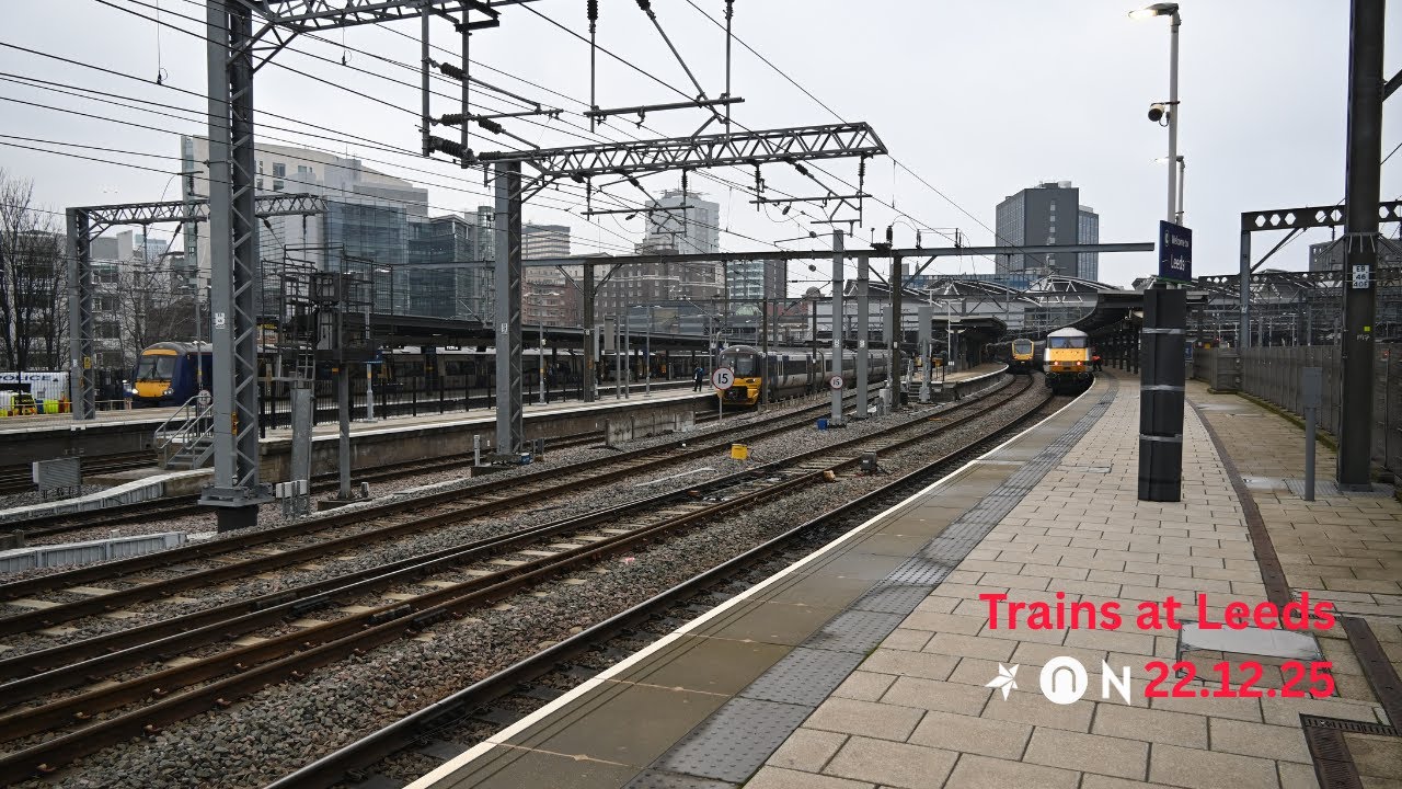 Trains at: Leeds 22.12.25