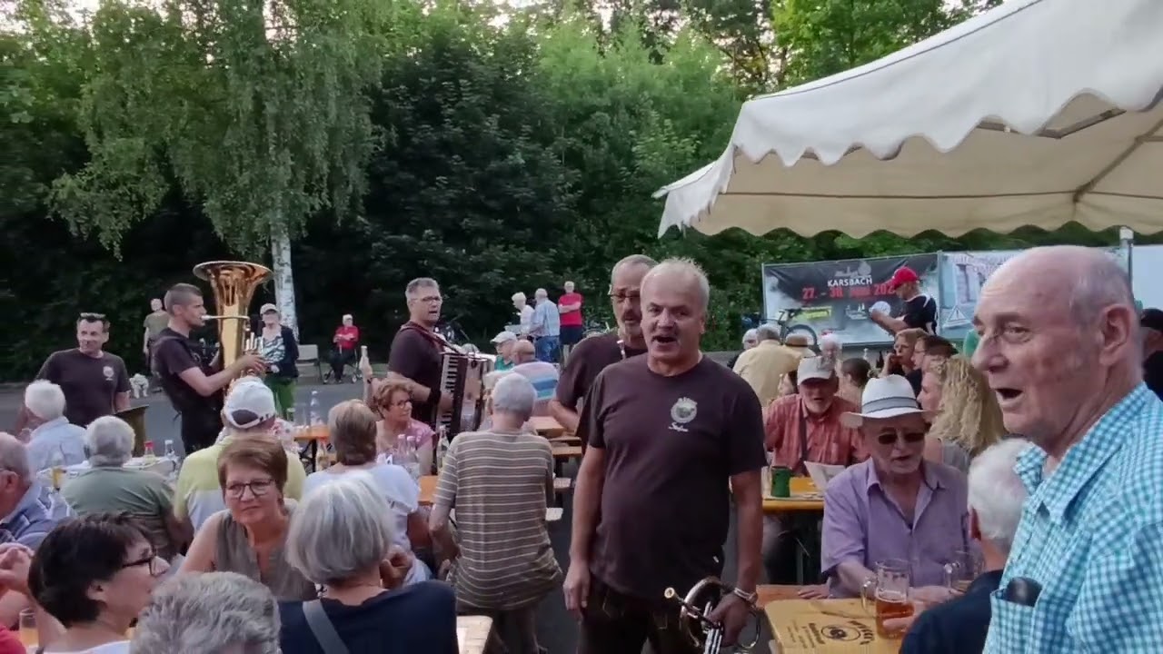 Kleiner Harmonikaspieler-Rucksackmusikanten-Gemünden-21.06.25