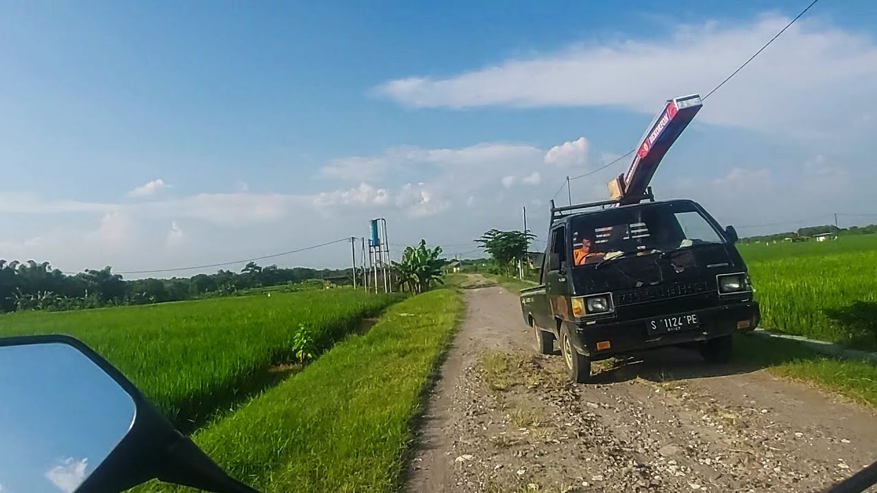 TRIP SORE NELUSURI  PERSAWAHAN BANGOAN