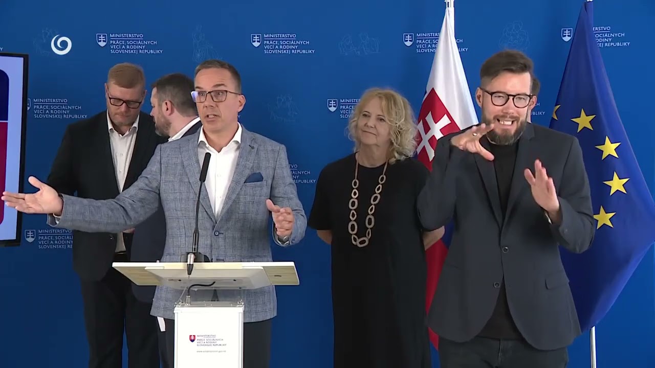 Opatrovatelia dostávajú vyšší príspevok  Čoskoro však prídu ďalšie zmeny