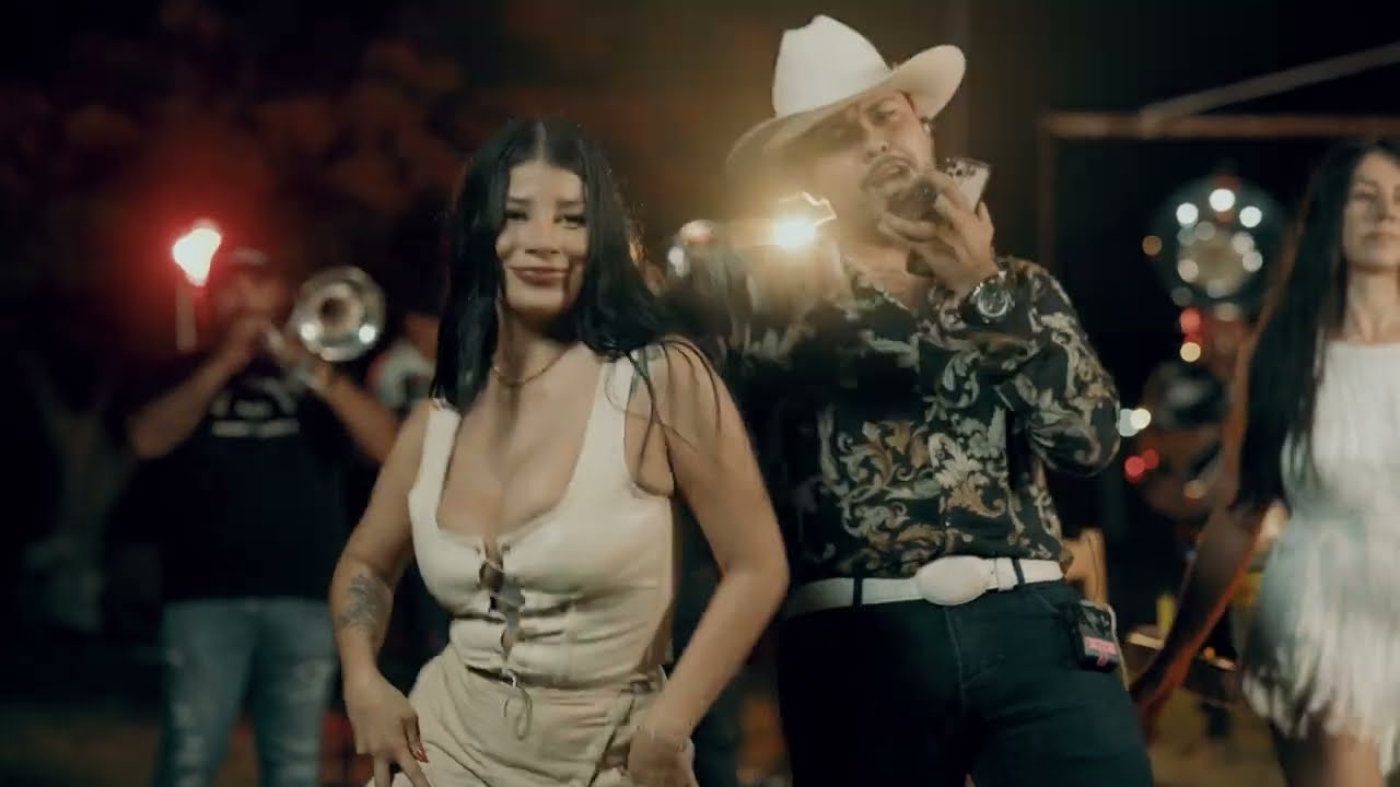 EL GAVILANCILLO - Banda La Unica Del Rancho