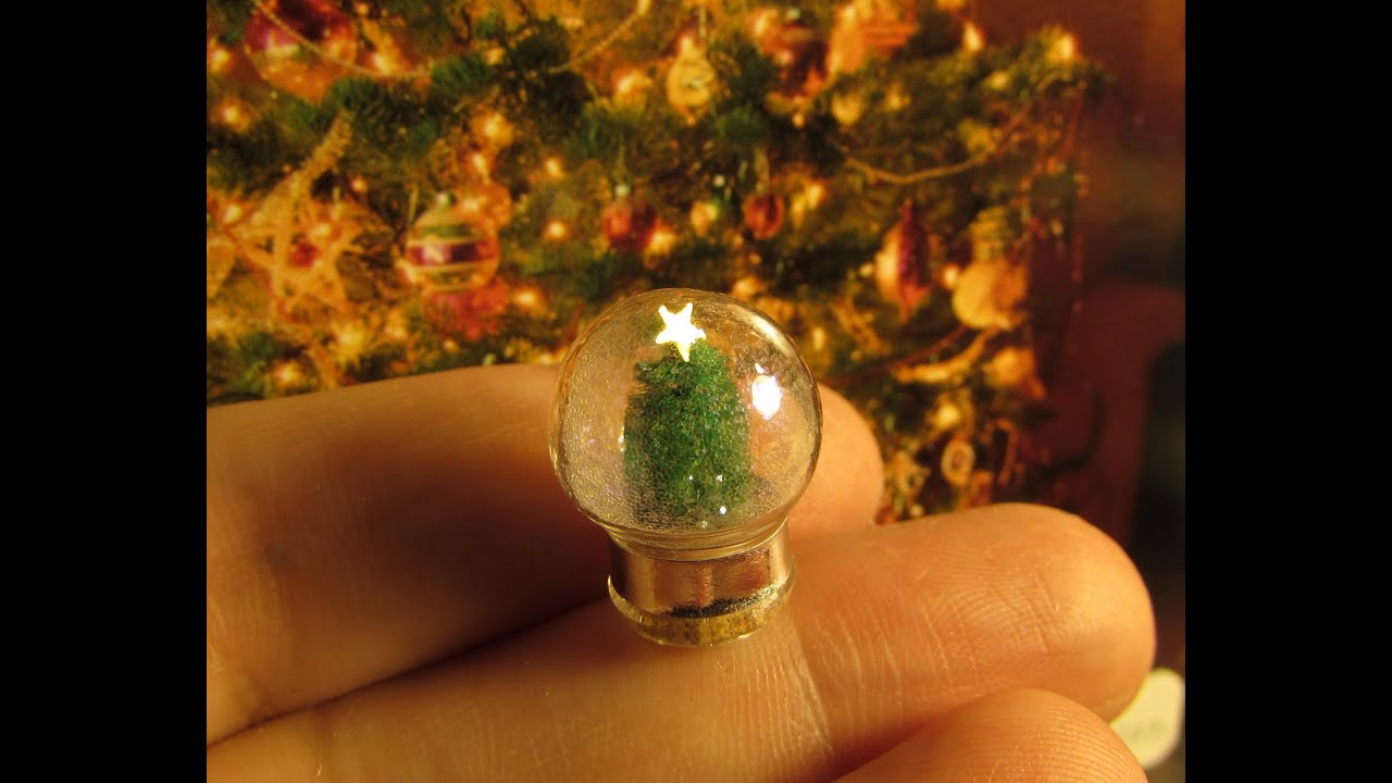 How to Make a Miniature Holiday Snow Globe for Dolls & Dollhouses