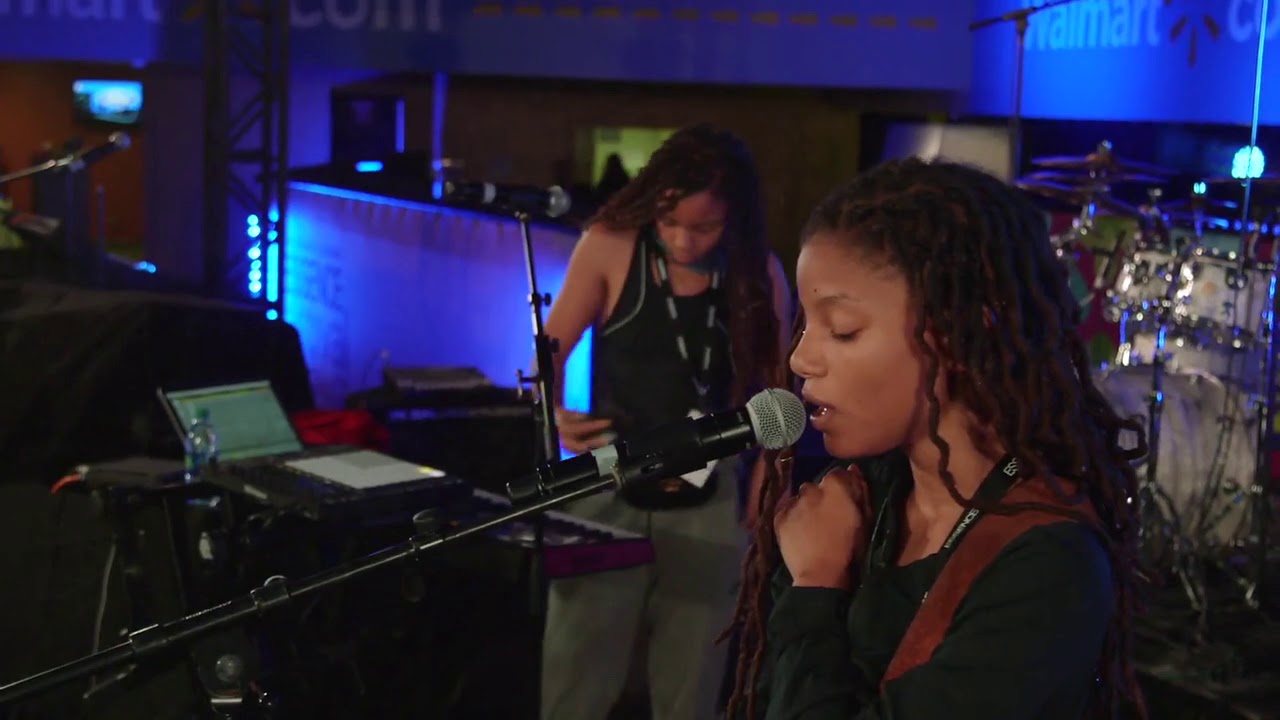 Essence: Behind the Scenes w/ Chloe x Halle | Essence Festival 2017