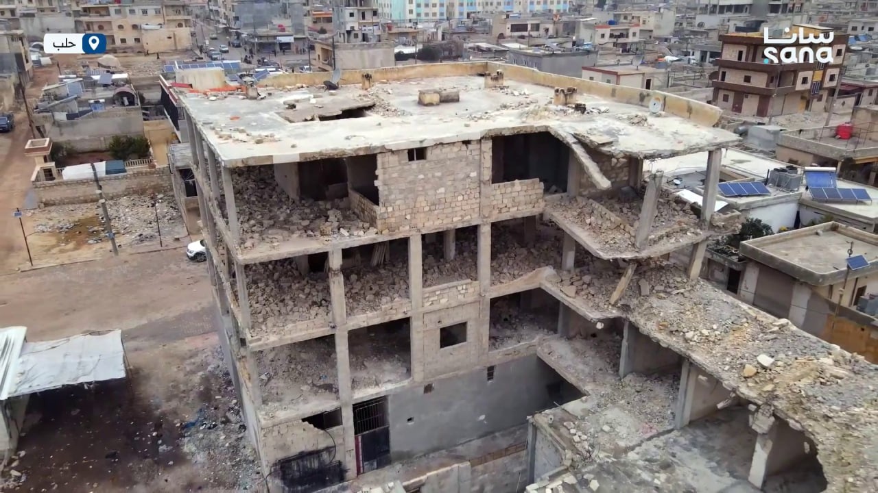 ثلاث سنوات من الفقد والدان من جنديريس بريف حلب يستذكران ليلة الزلزال الذي خطف ابنهما وعائلته بأكملها