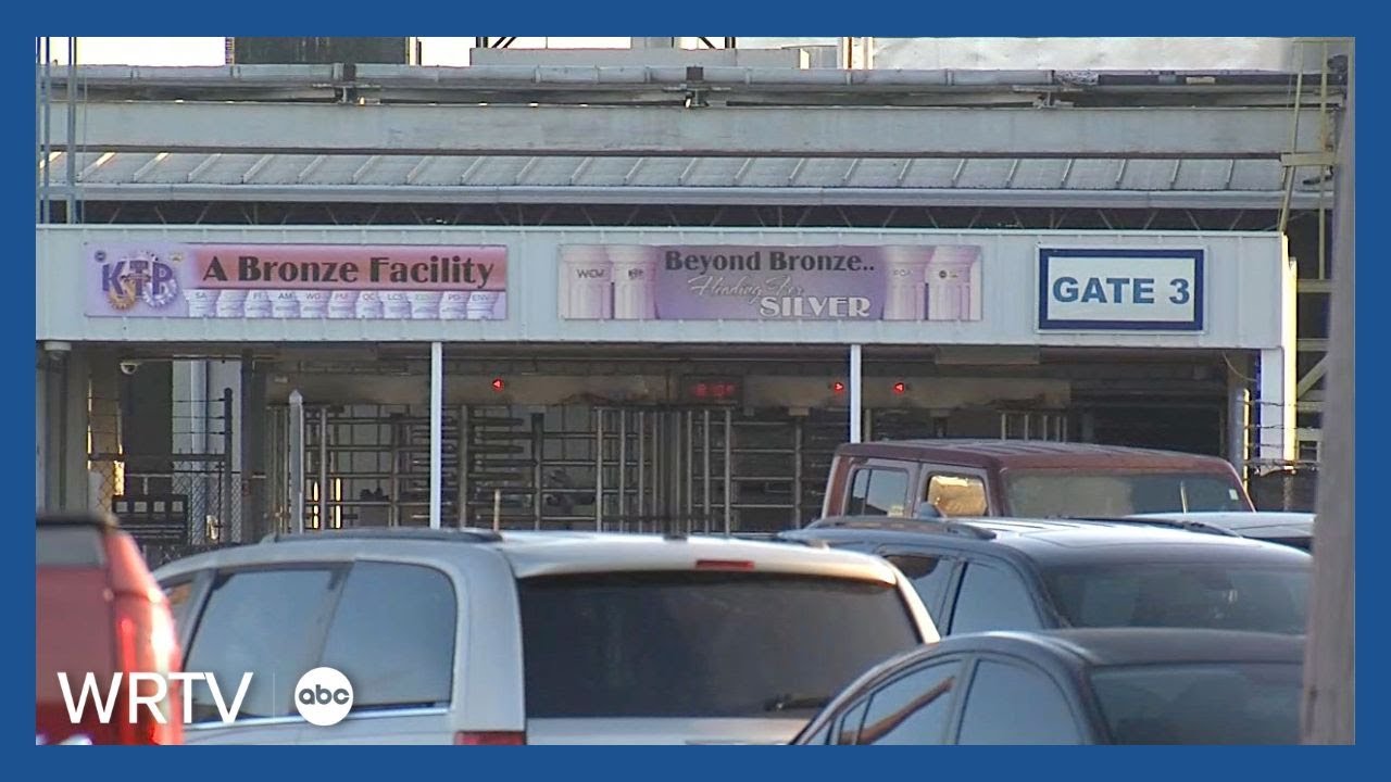 Kokomo plant workers continue their work as UAW strike begins